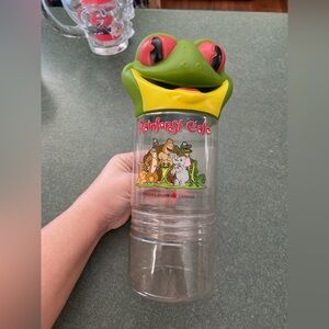 Tree frog rainforest cafe Niagara Falls Canada  cup